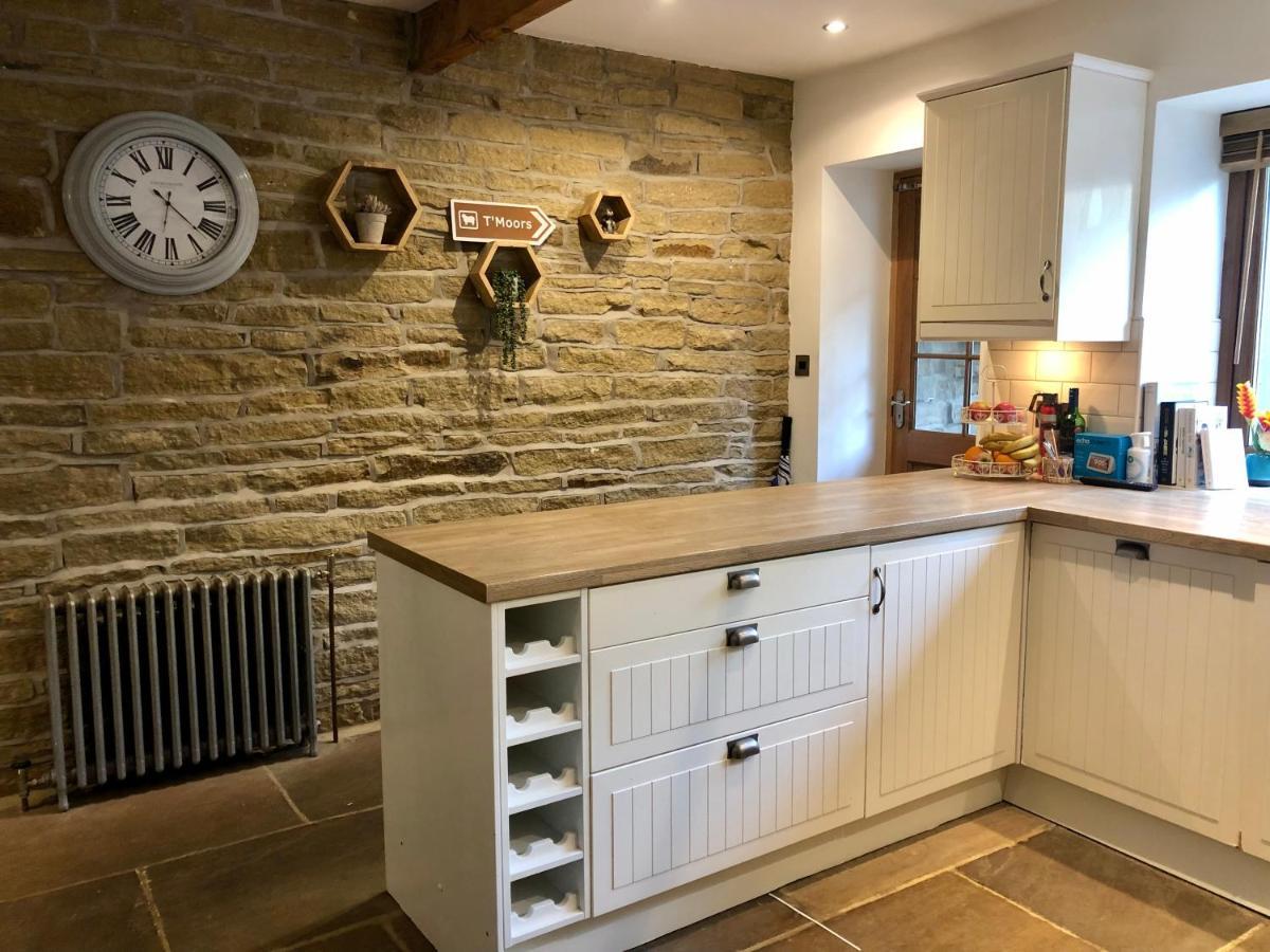 Wuthering Cottage - Central, Stylish, Cosy, Comfy Haworth Exterior photo